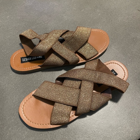 Design Lab Bronze Lazzy sandals strappy gold glitter flats size 8.5 - Picture 2 of 8